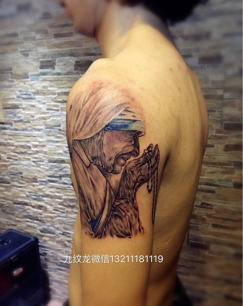 德兰修女纹身图片