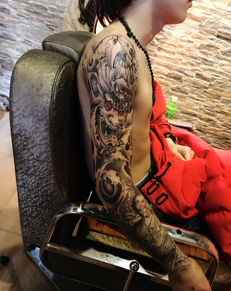 鬼武士纹身图片_手臂纹身图案