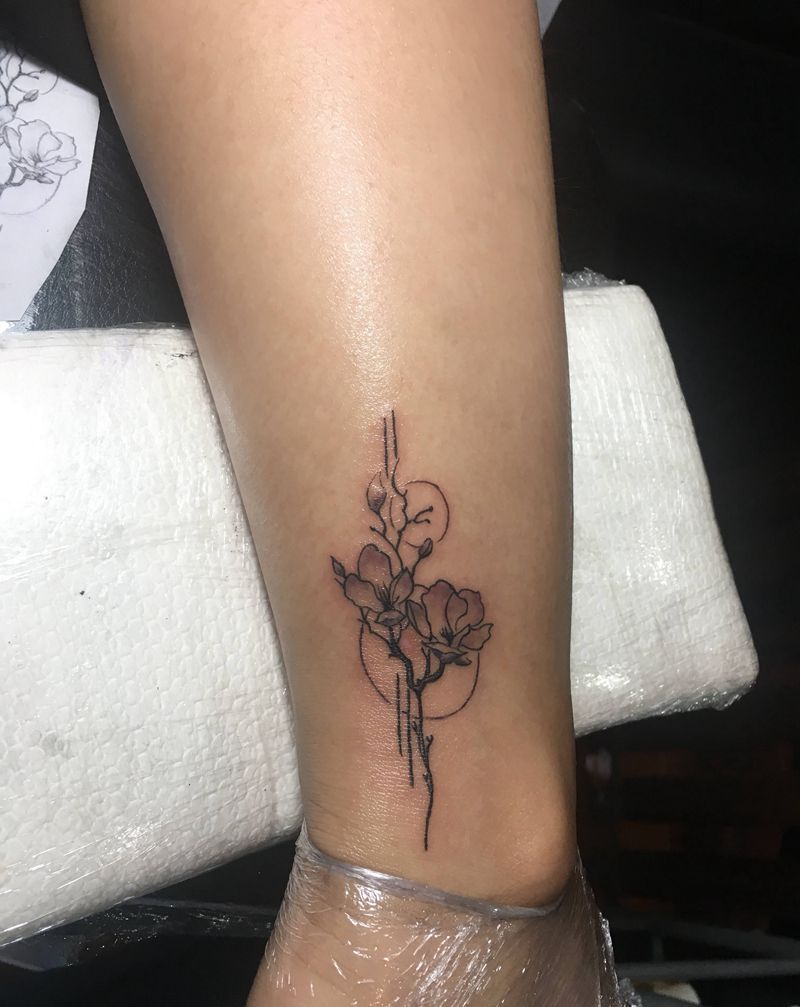 不大点纹身图片_脚部纹身图案