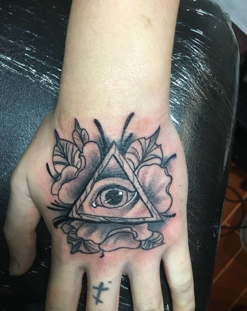 手背纹身图片_手部纹身图案