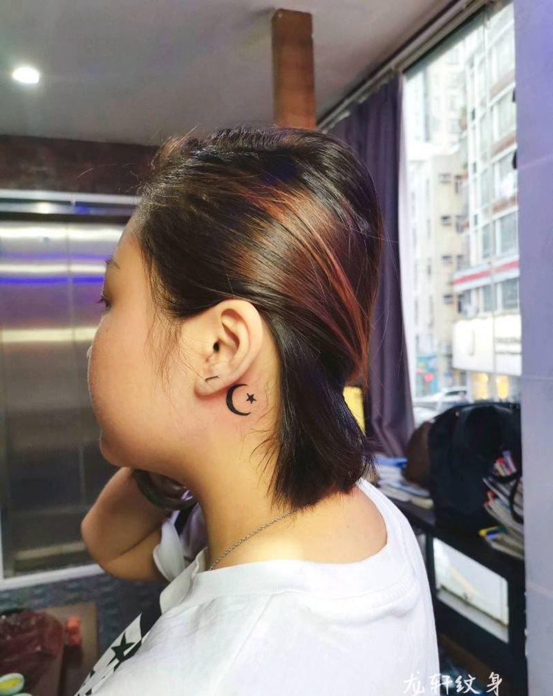 小清新纹身图片_颈部图腾纹身图案