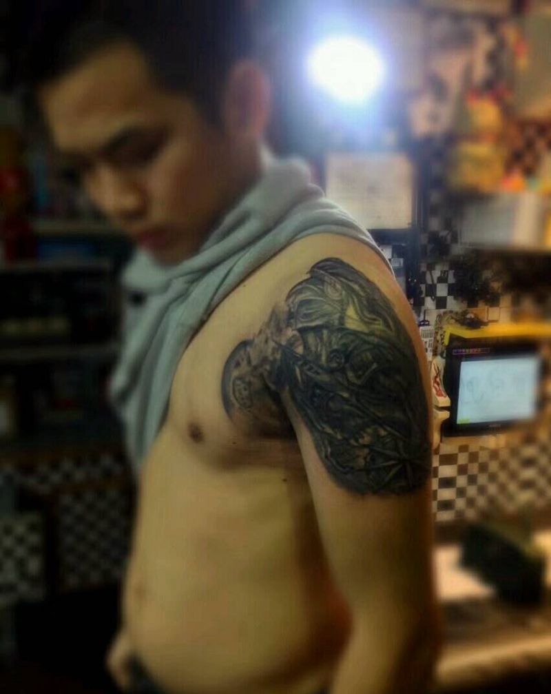 斯巴达勇士遮盖纹身图片