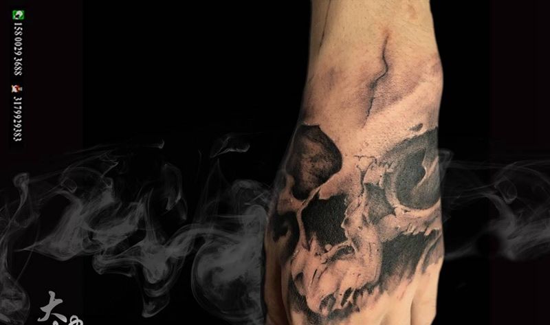 手背头骨纹身图片