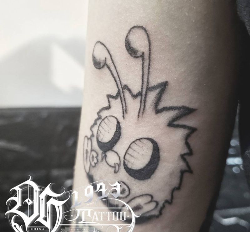 毛球纹身图片_手臂纹身图案