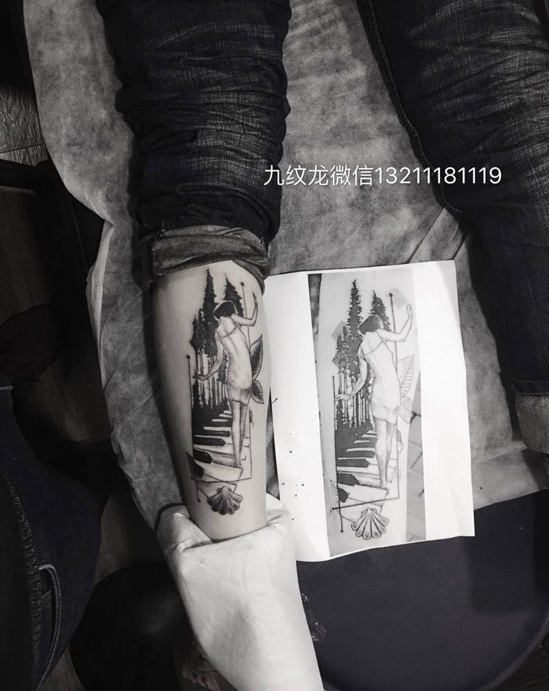 钢琴少女纹身图片