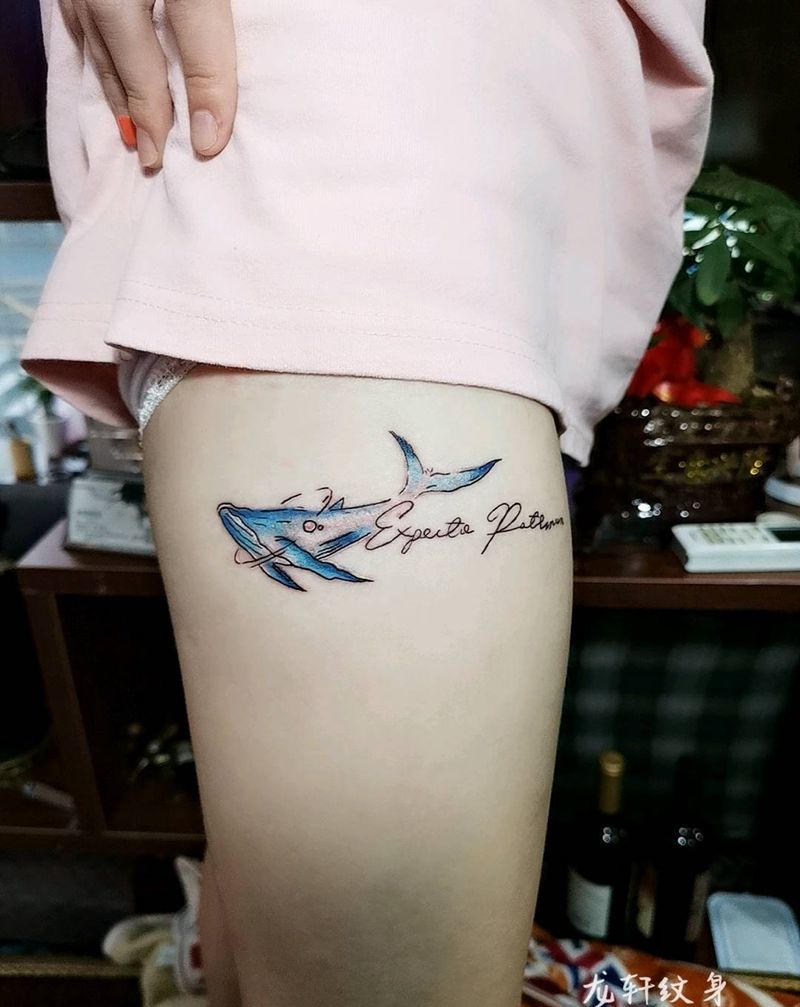 鲸鱼纹身图片_腿部水彩纹身图案
