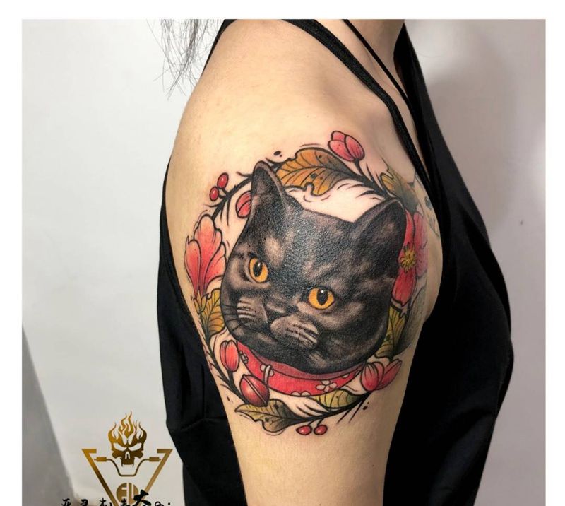 客人家的猫纹身图片_成品纹身图案