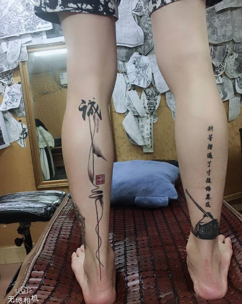 原创个性名字签名纹身图片_脚部新传统花体字中文字体纹身图案