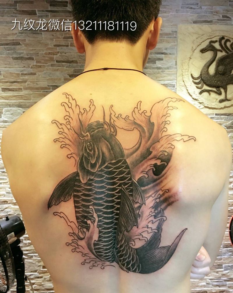 鲤鱼纹身图片