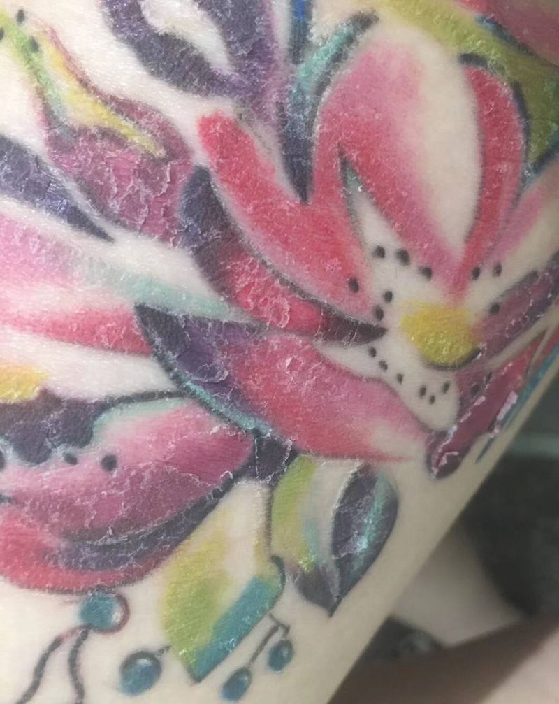 结痂的过程皮薄餡靓纹身图片_腿部纹身图案