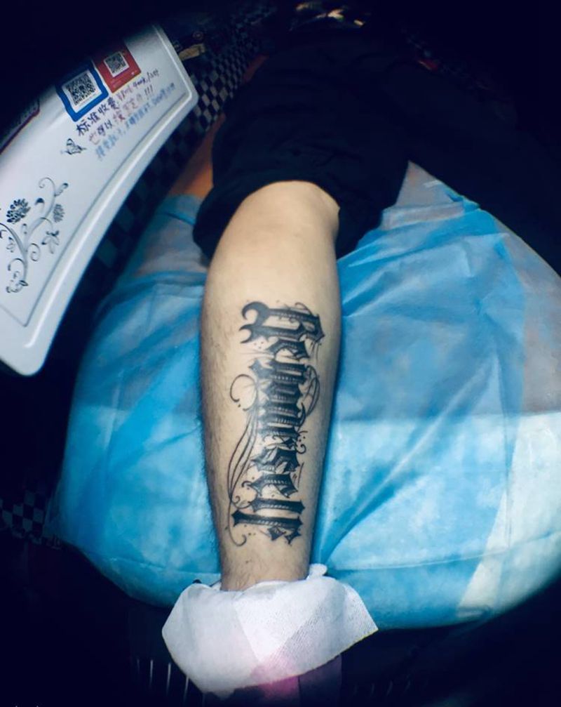 翻译做你自己纹身图片_腿部纹身图案