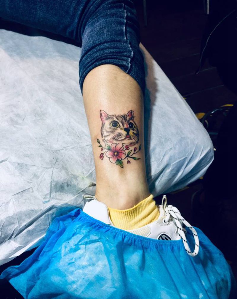 小腿猫纹身图片_腿部纹身图案