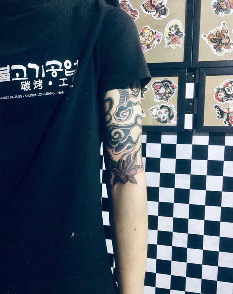 樱花纹身图片_手臂纹身图案