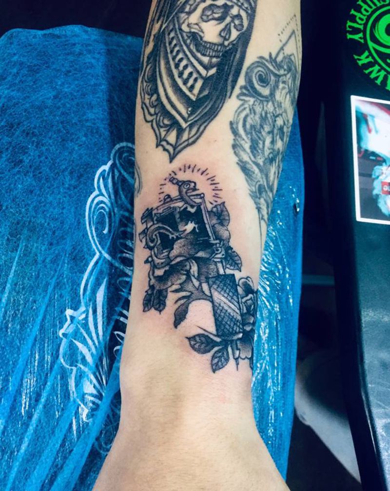 纹身机纹身图片_手臂纹身图案