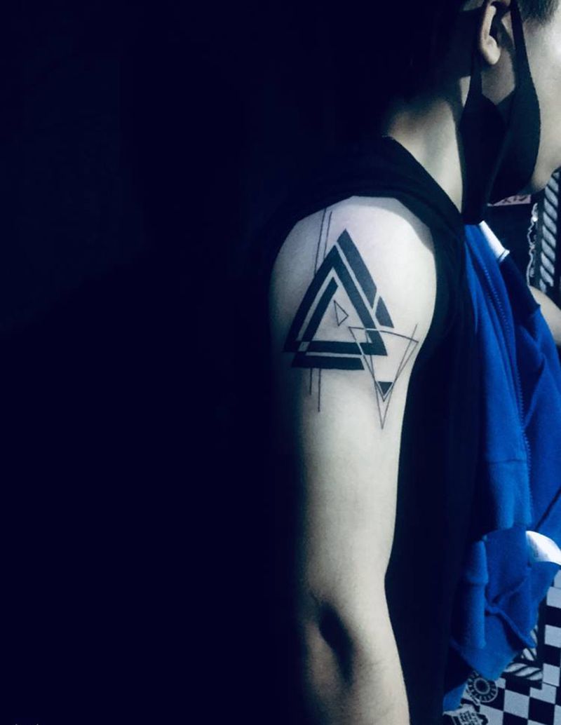 几何纹身图片_手臂纹身图案
