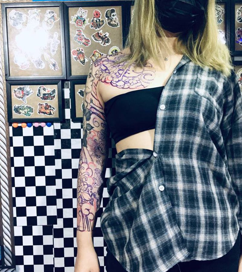 美女花臂纹身图片_手臂纹身图案