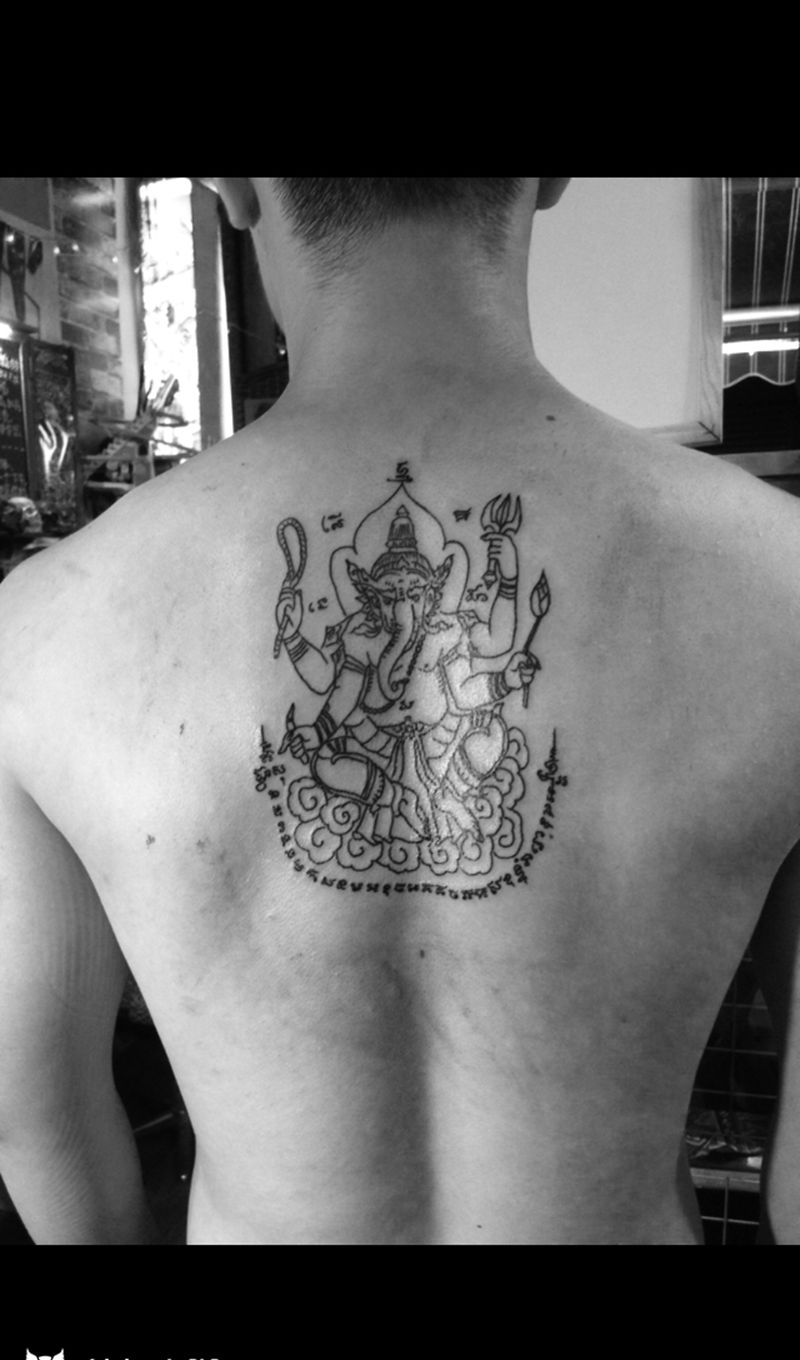 象神纹身图片_背部纹身图案