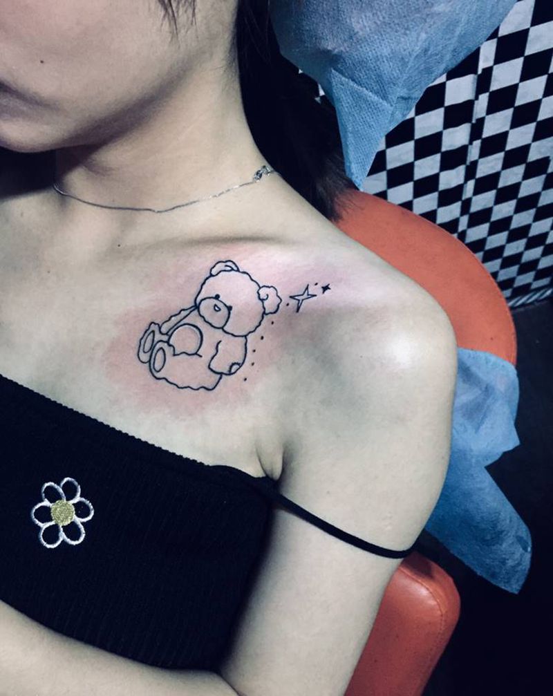 小熊纹身图片_肩部纹身图案