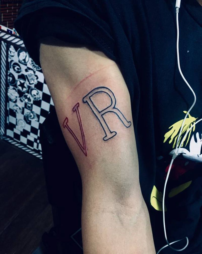 VR纹身图片_手臂纹身图案