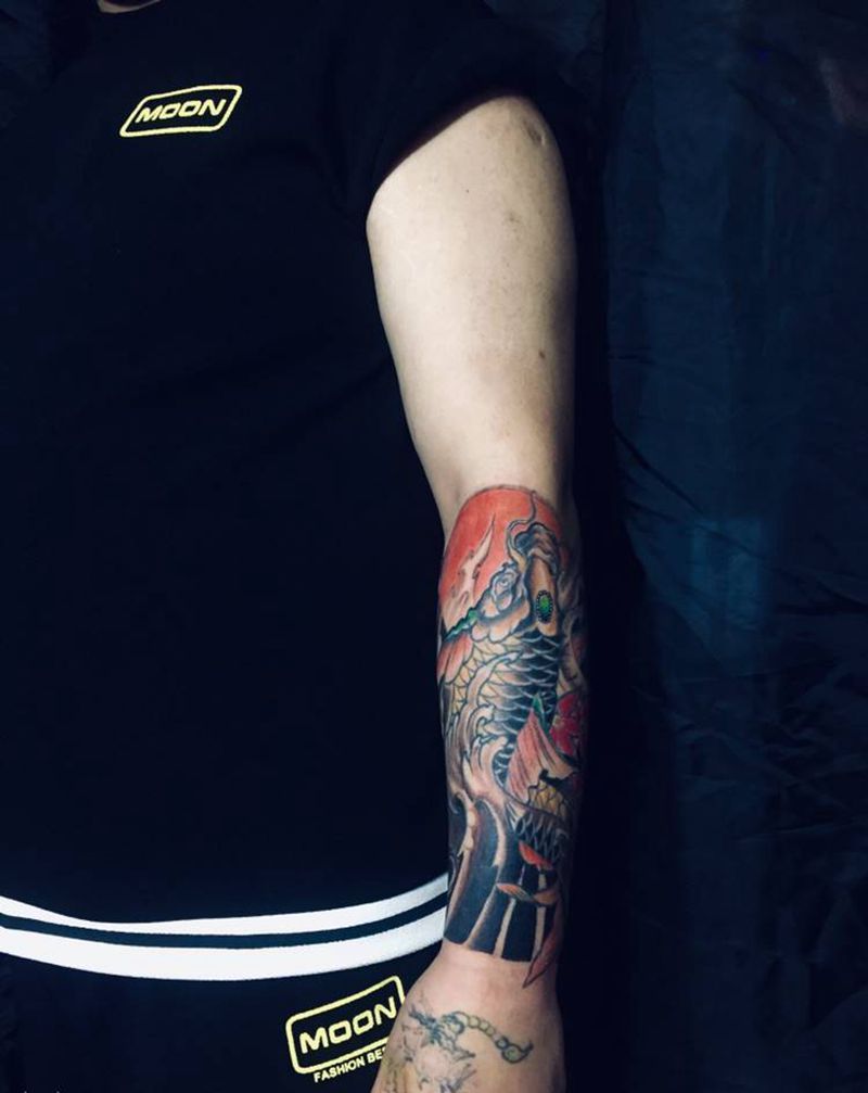 鲤鱼修改上色未完待续纹身图片_手臂纹身图案