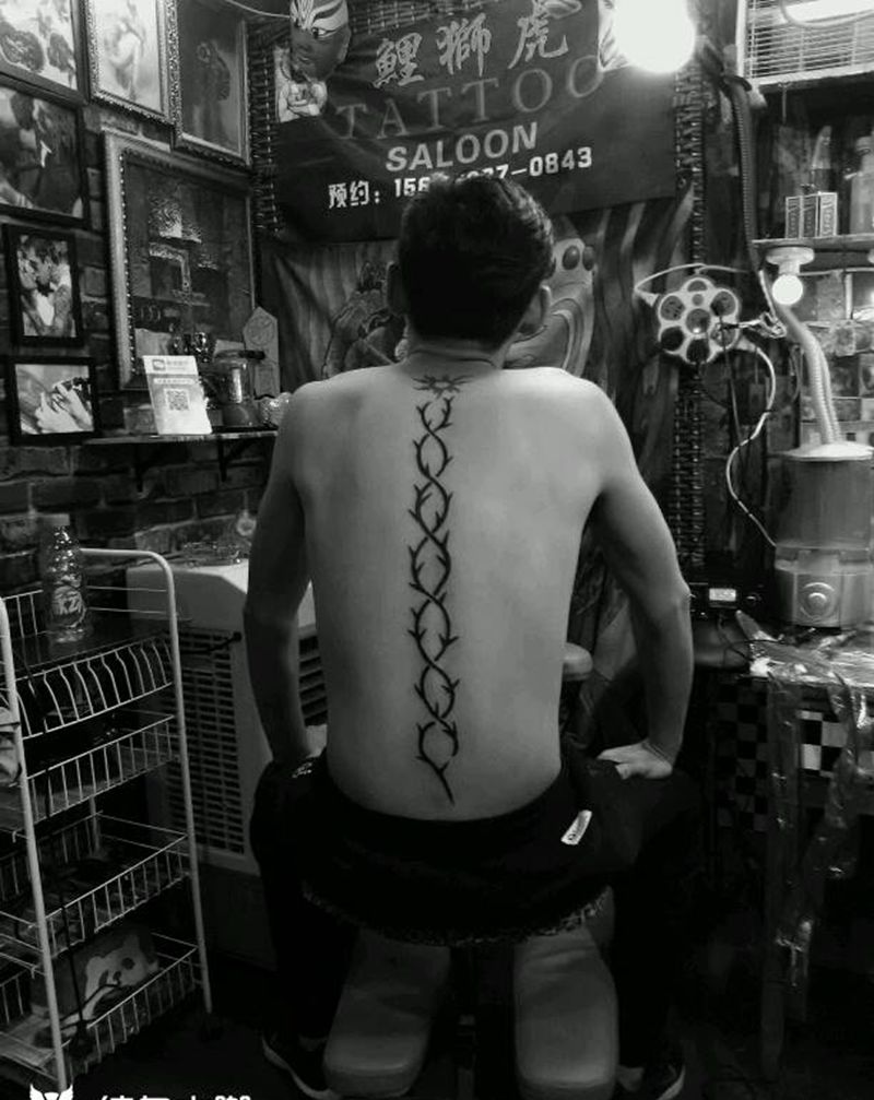 炮哥纹身图片