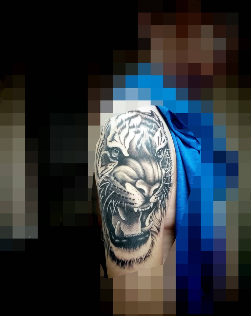 虎头纹身图片_手臂欧美写实纹身图案