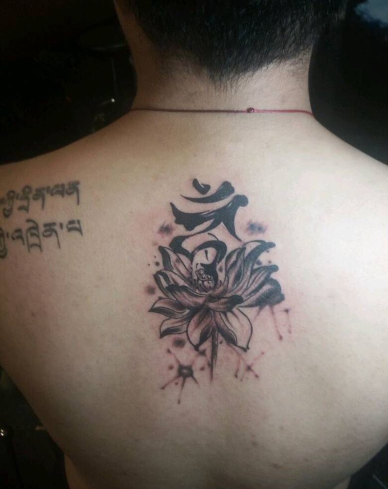 莲花。佛标纹身图片_肩部传统习俗鬼神成品纹身图案