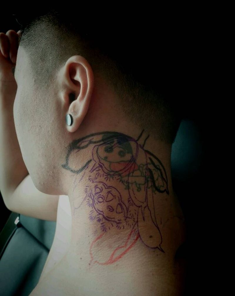 莲花遮盖纹身图片_颈部水墨新传统纹身图案