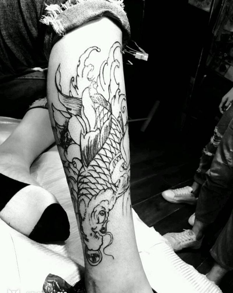 鱼线条纹身图片