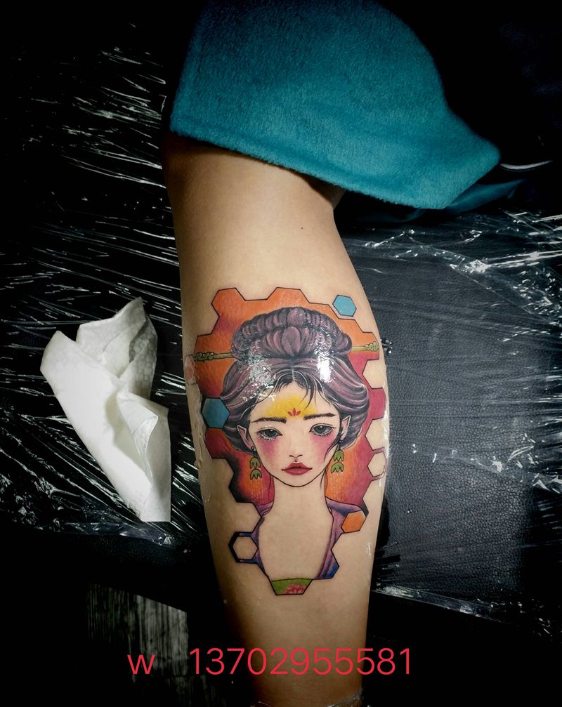 花木兰纹身图片_腿部水彩纹身图案