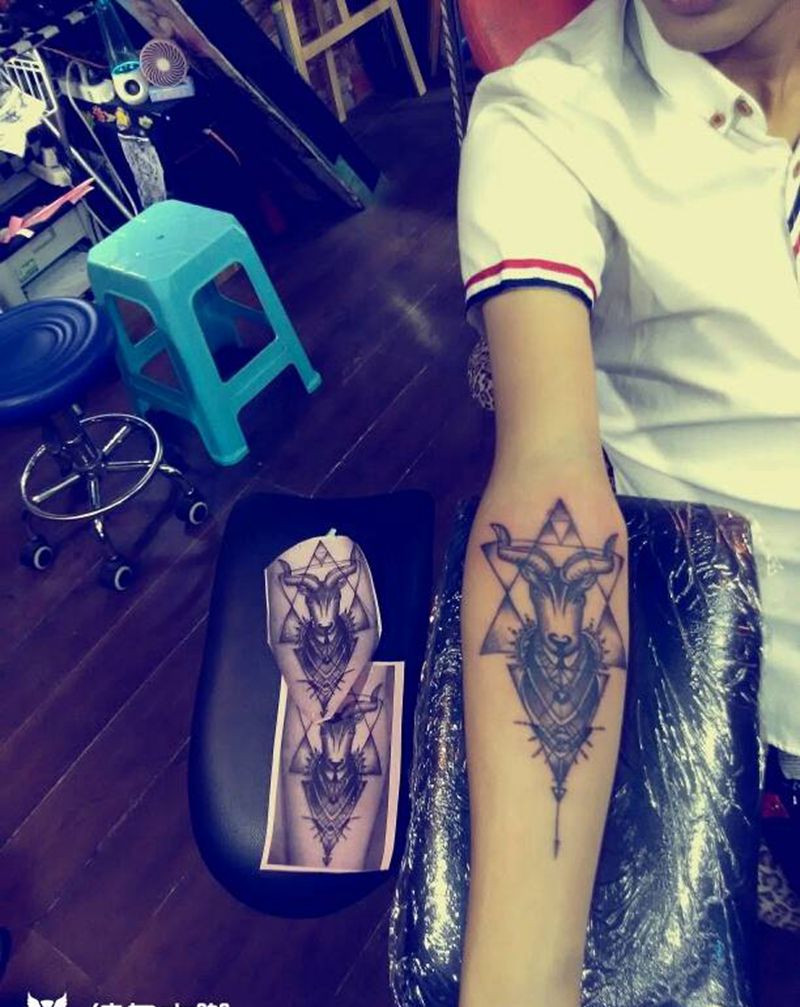 羊先生修改纹身图片