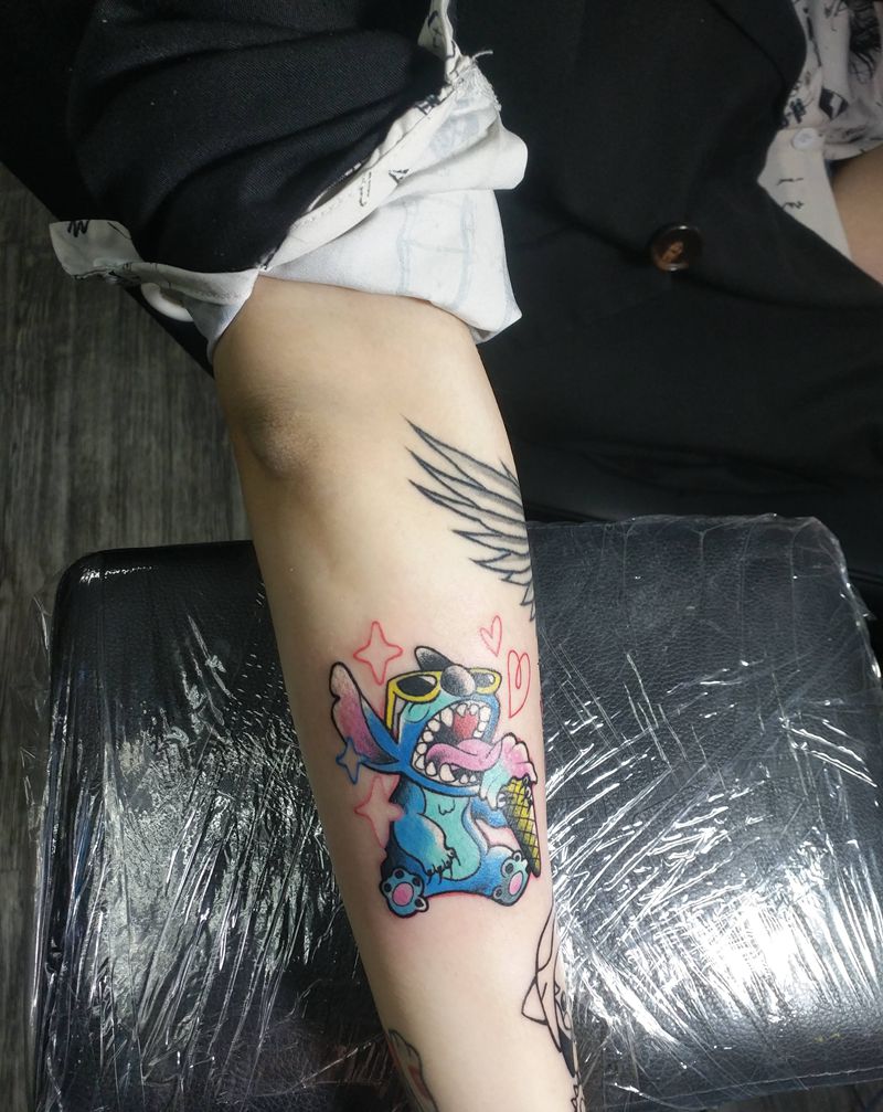 史努比纹身图片_手臂手部New School水彩纹身图案