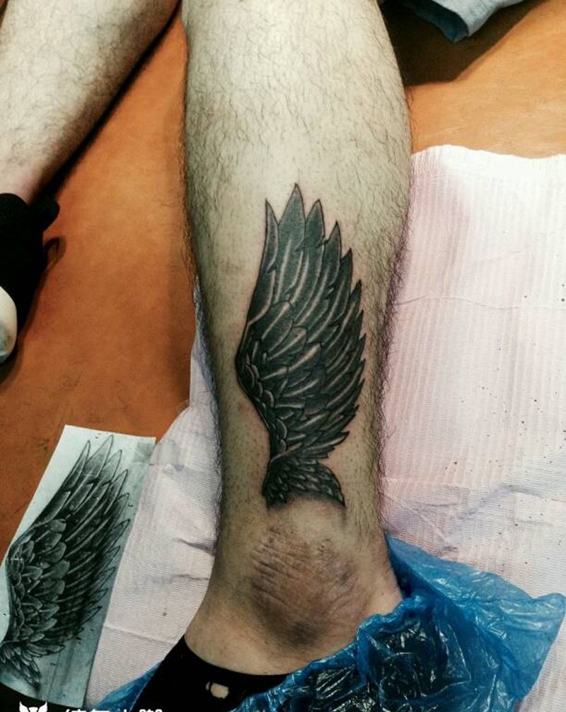 小翅膀纹身图片