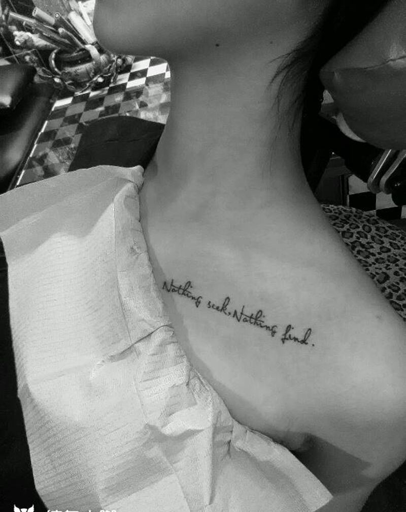 锁骨小图纹身图片