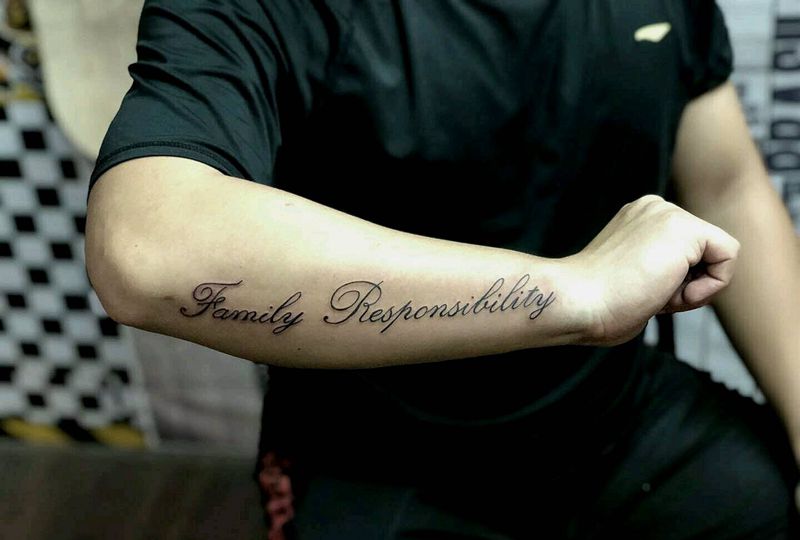 小臂英文纹身图片_手臂纹身图案