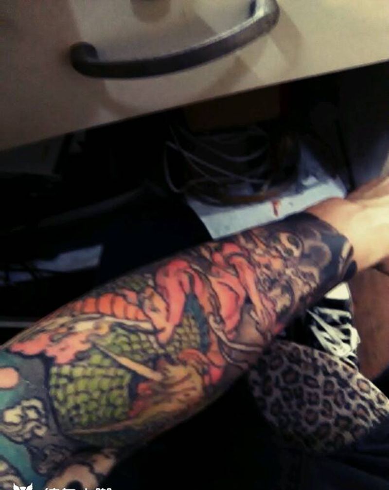 单手全程9针做的纹身图片