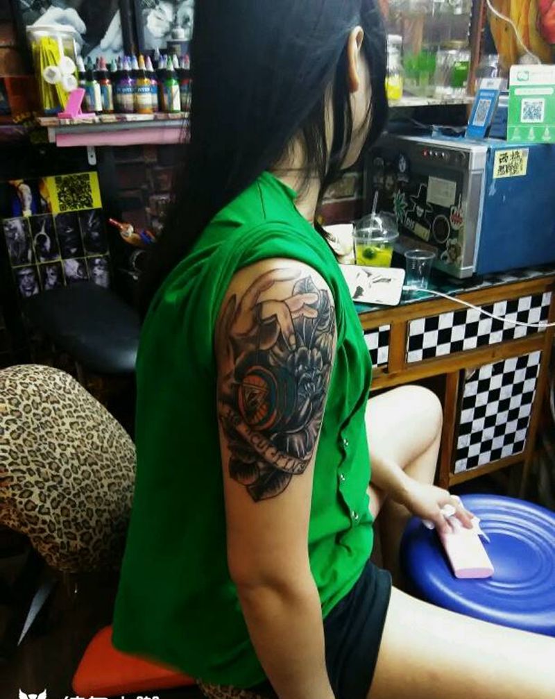遮盖图腾纹身图片