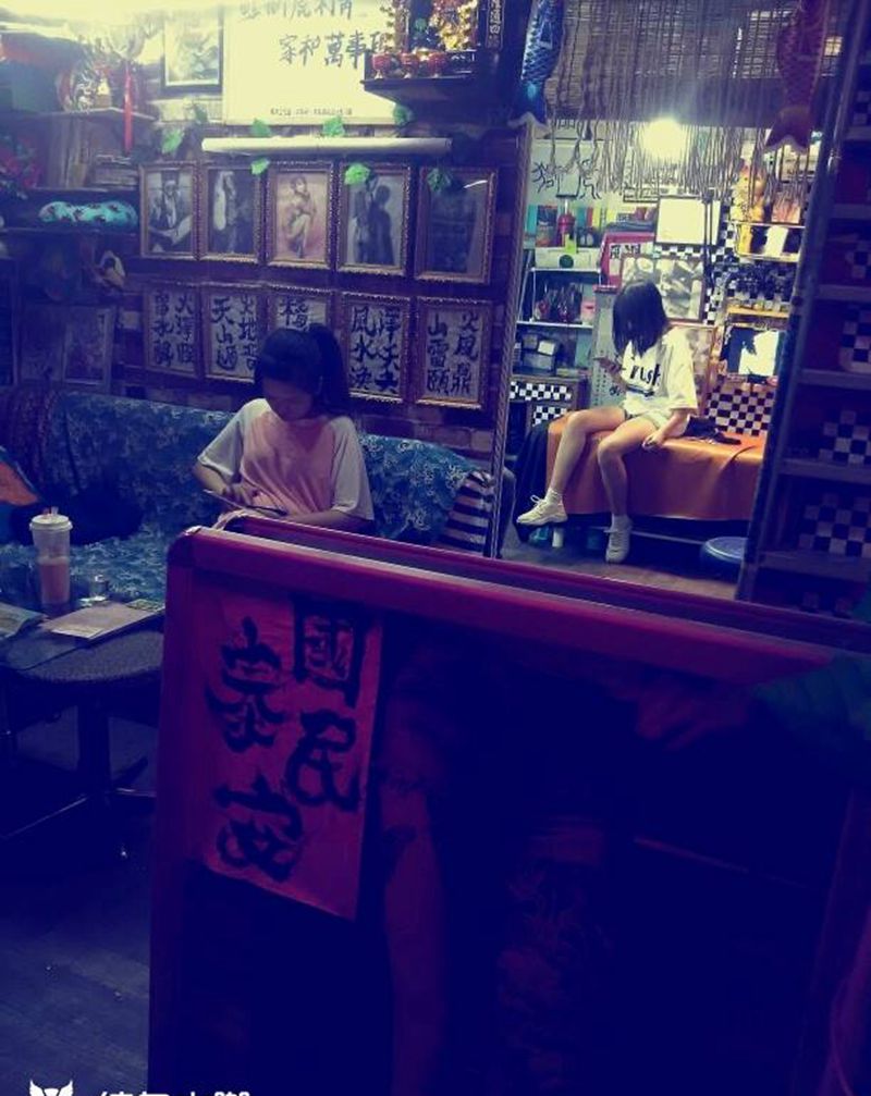 长腿美女之夜纹身图片