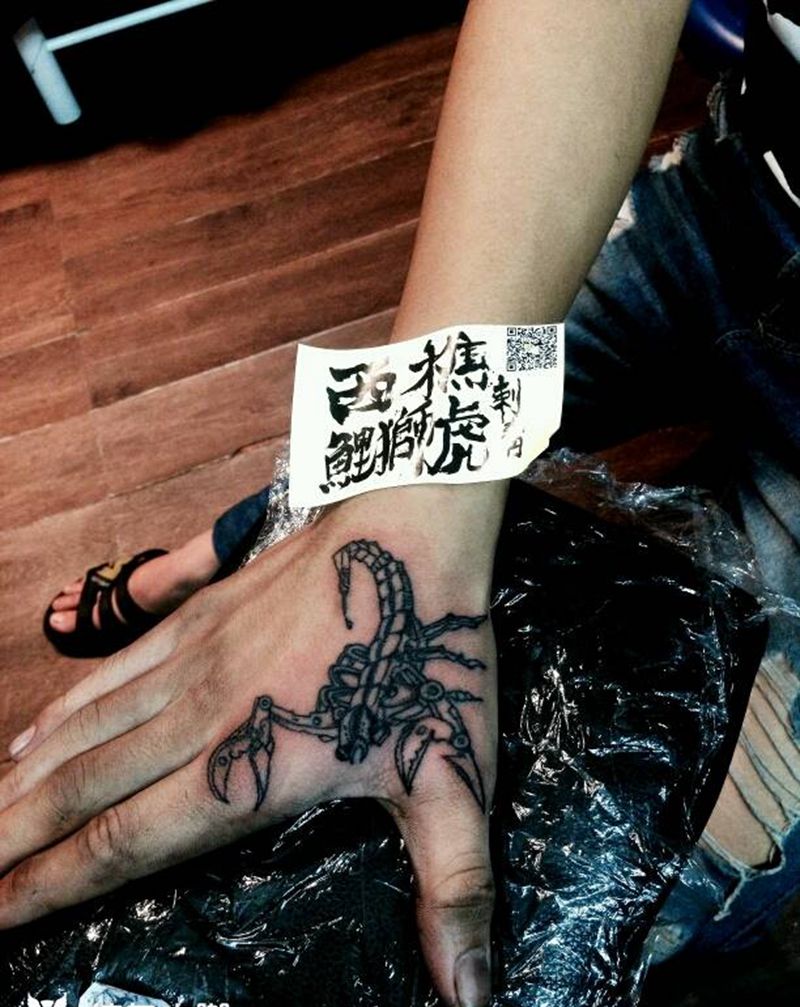 麻辣小龙虾纹身图片
