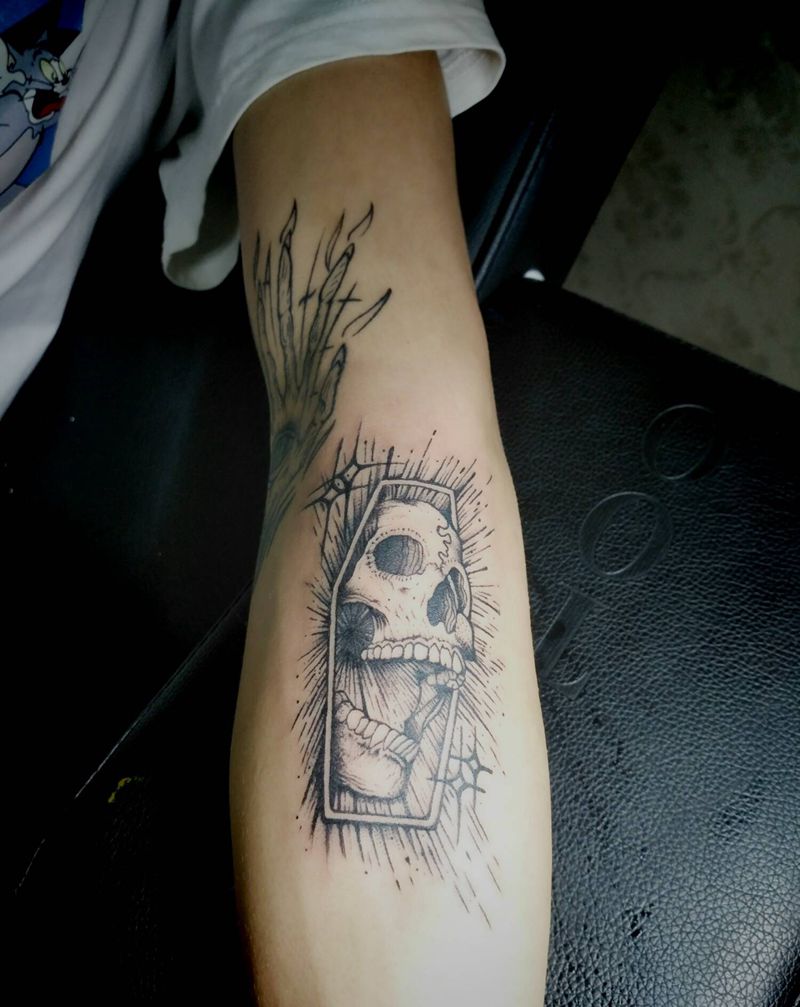 骷髅。纹身图片_手臂New School几何纹身图案