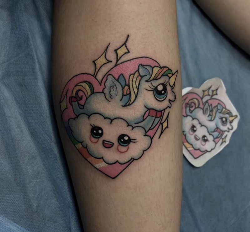 独角兽纹身图片_脚部New School纹身图案