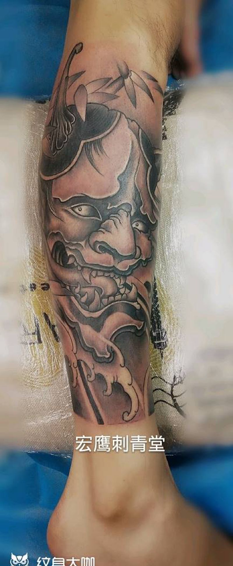 般诺纹身图片_腿部新传统纹身图案