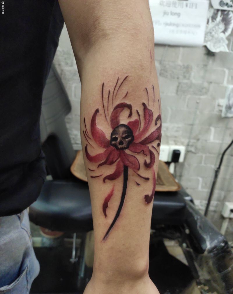 彼岸花纹身图片_手臂新传统纹身图案