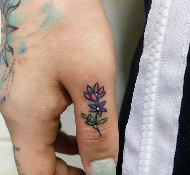 小花（遮盖）纹身图片