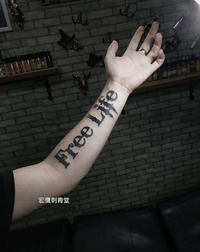 艺术字纹身图片_手臂手部花体字纹身图案