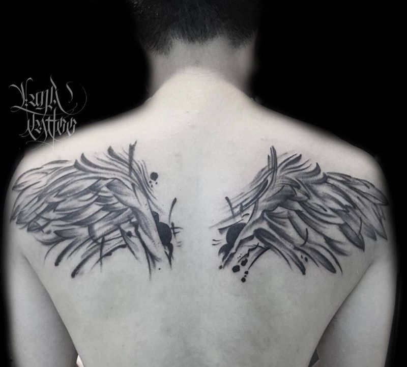 翅膀纹身图片
