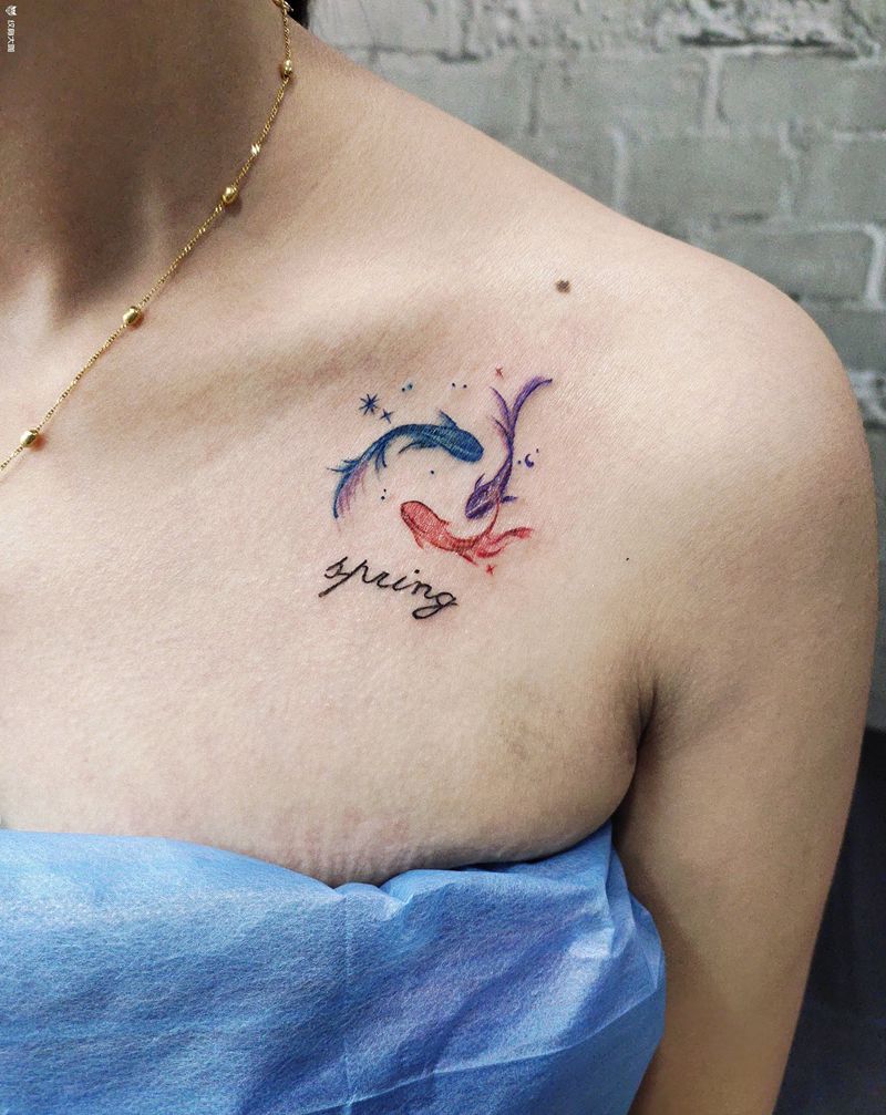 小清新纹身图片_胸部水彩纹身图案