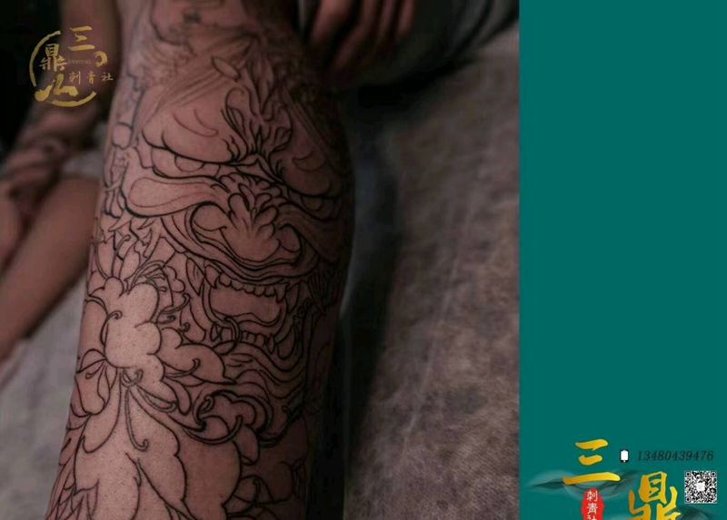 小腿般若线条纹身图片_腿部纹身图案