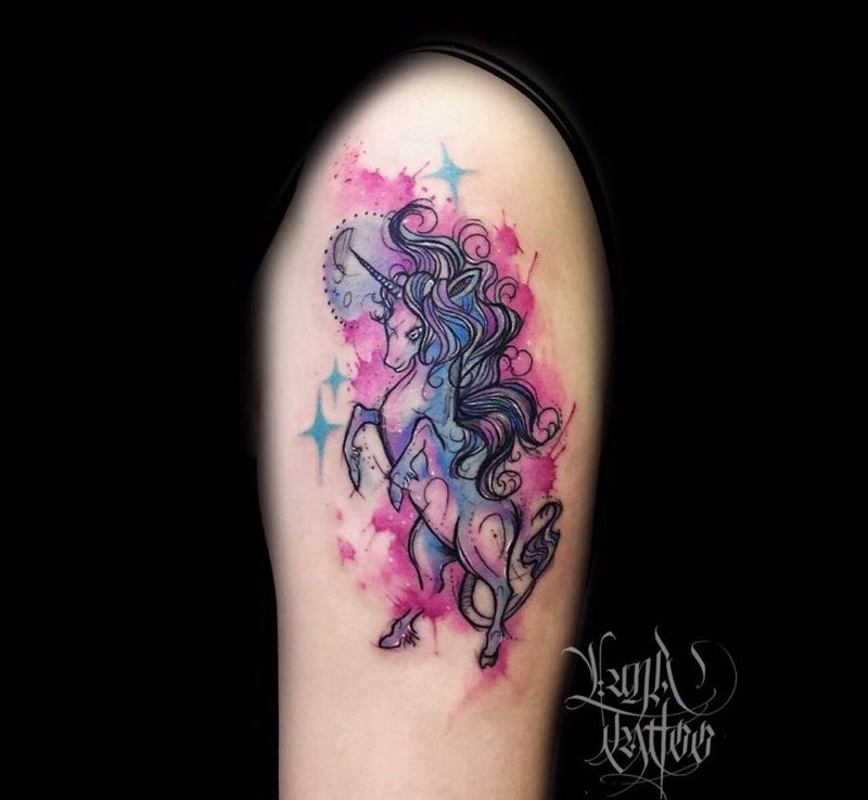 水彩独角兽纹身图片