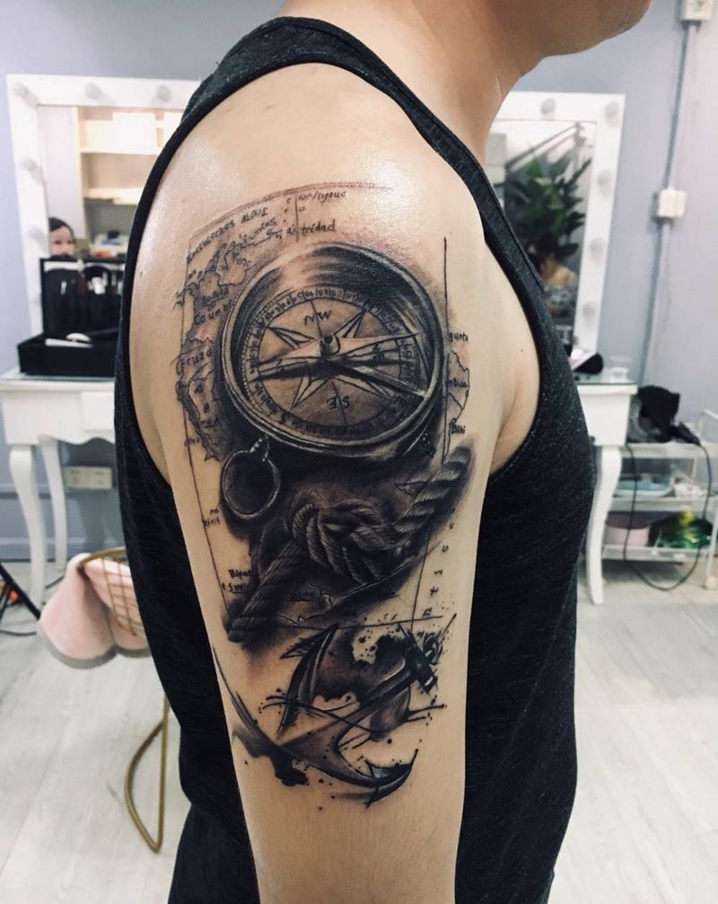 指南针纹身图片